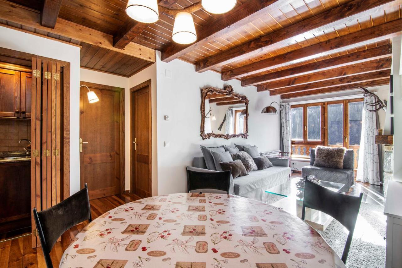 Egua De Alma De Nieve Apartment Baqueira Beret Exterior photo