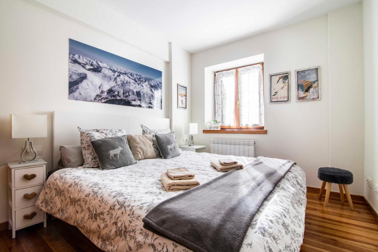 Egua De Alma De Nieve Apartment Baqueira Beret Exterior photo